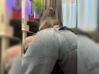 MagicMelody webcam bongacams model stream image