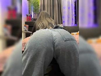 MagicMelody webcam bongacams model stream image