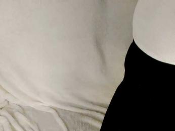 MelMooon webcam model stream image