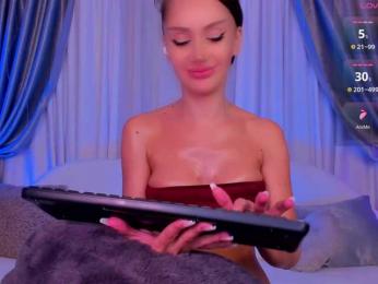 Pure_Love webcam model stream image