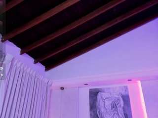 kylie-collins webcam model stream image