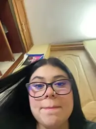 alissonfernandez_ webcam model stream image