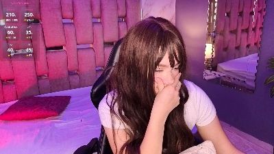 ZharaLux webcam cam4 model stream image