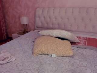 loriurie webcam model stream image