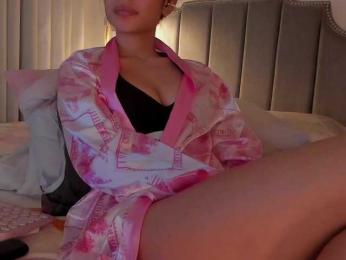 Tinny111 webcam model stream image