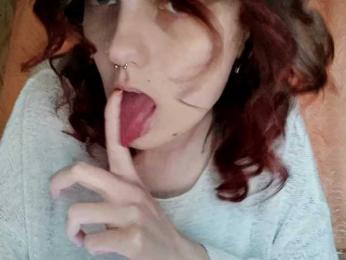 RinaRina webcam model stream image