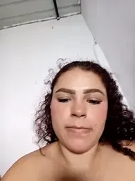 Mommy-Hot webcam model stream image