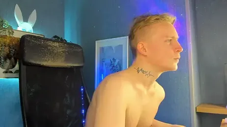 AlexxSweet webcam model stream image