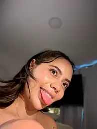 Aryrosee webcam model stream image