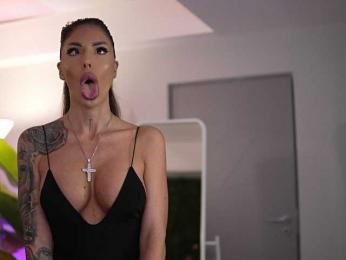 RaquelleVon webcam bongacams model stream image