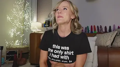 Taylorlove303 webcam stripchat model stream image