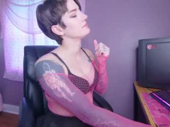 aynmarie webcam model stream image