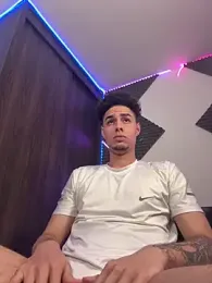 bigryann23 webcam model stream image