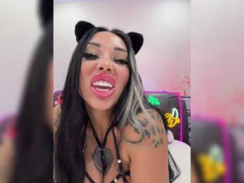 Cristalkate webcam model stream image