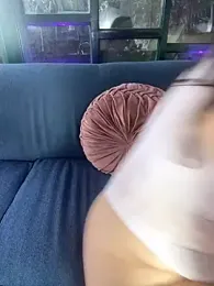 mia_inkk webcam model stream image