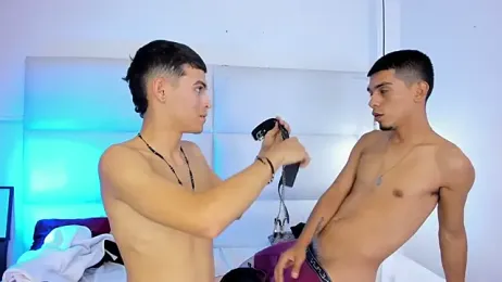 your_d0ll1 webcam model stream image