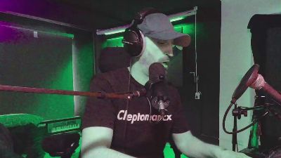 Ja_is_klar36 webcam cam4 model stream image