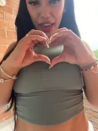 emma_andrew1 webcam model stream image