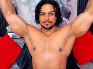 Mike Esteves webcam model stream image