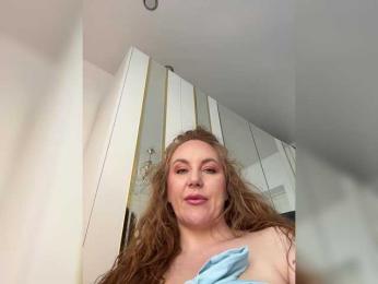 cherryygirl webcam bongacams model stream image