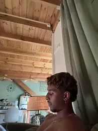 Axel_black10 webcam model stream image