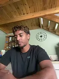 Axel_black10 webcam model stream image