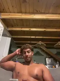 Axel_black10 webcam model stream image