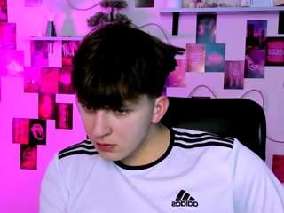 travis-wolf webcam model stream image