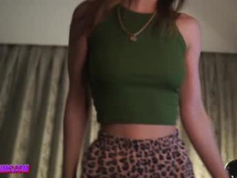 plump_bums webcam chaturbate model stream image