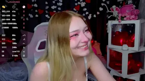 ElswythCovil webcam model stream image