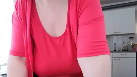 MilfGina webcam model stream image