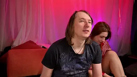 Claudia_and_elon_ webcam model stream image