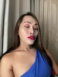 RomanticPearlTS webcam model stream image