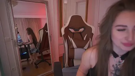 GentleAdellee webcam model stream image