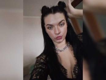 Laylay13 webcam bongacams model stream image