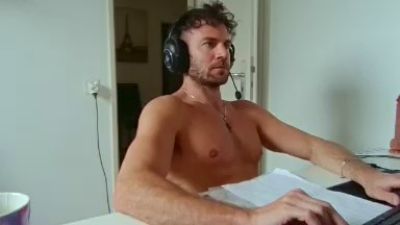 ALPHA_HUNK webcam model stream image