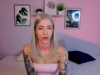 chrome_heartz webcam model stream image