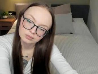 shy_suchka webcam chaturbate model stream image