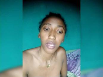 Artinah webcam model stream image