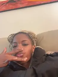 xSATIVAx webcam stripchat model stream image