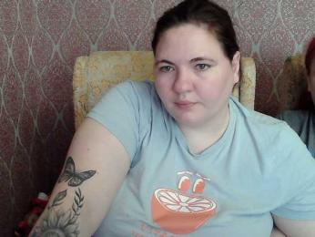 HollyXEva webcam model stream image