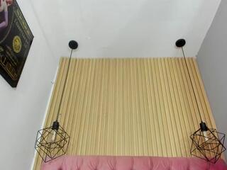 Nala Roy webcam model stream image