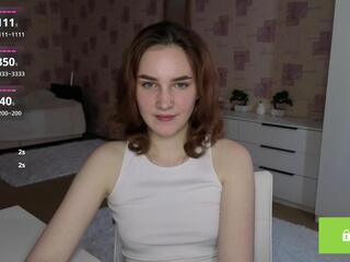 Carolyn Hesse webcam flirt4free model stream image