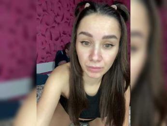 Queen-of-squirt webcam bongacams model stream image