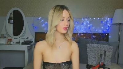 MiaBaee webcam model stream image