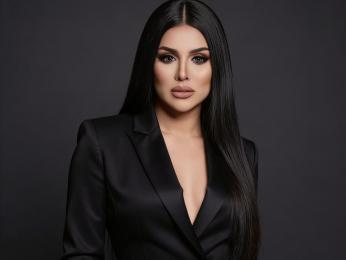 SelenaLynch webcam model stream image