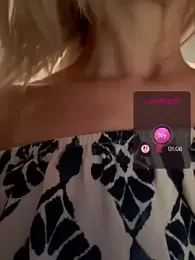 HOTLadyluna webcam stripchat model stream image