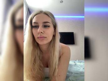 -Estonia- webcam bongacams model stream image