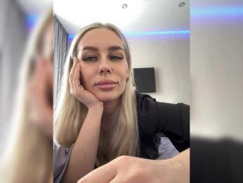 -Estonia- webcam bongacams model stream image