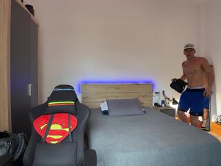 Duncan Collins webcam model stream image